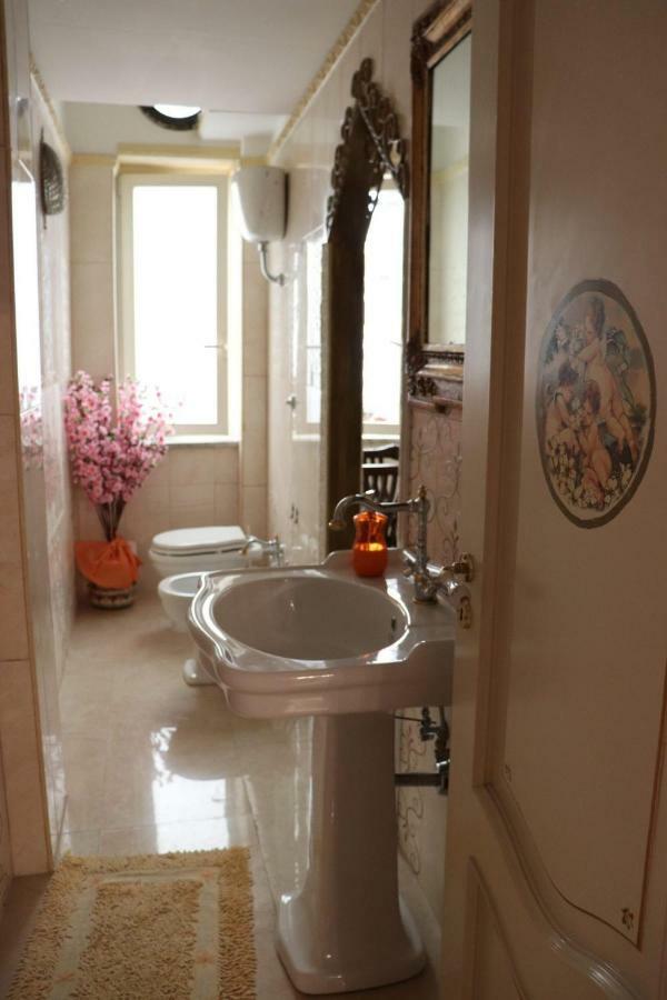נאפולי B&B Goldmund מראה חיצוני תמונה