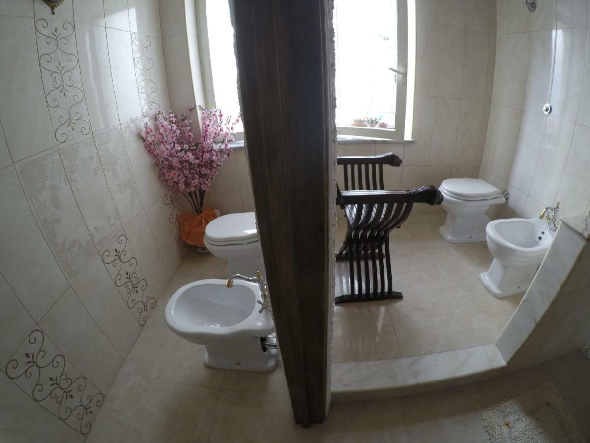 נאפולי B&B Goldmund מראה חיצוני תמונה